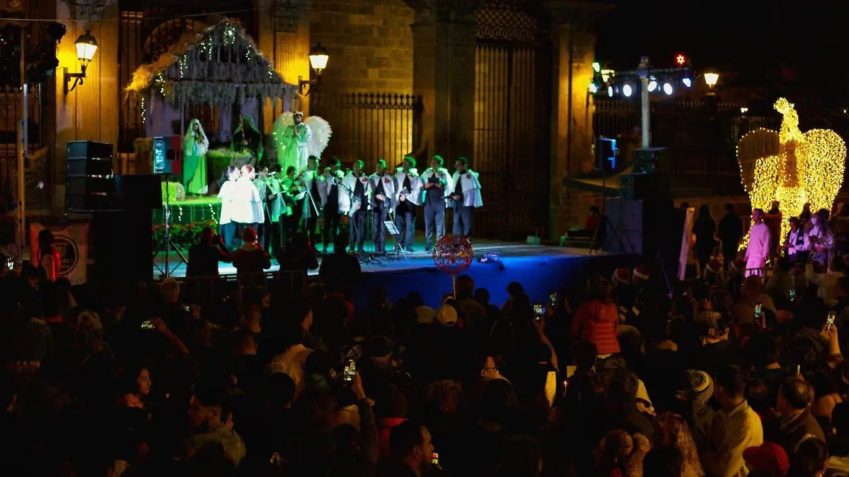 Concierto navideño frente a Catedral